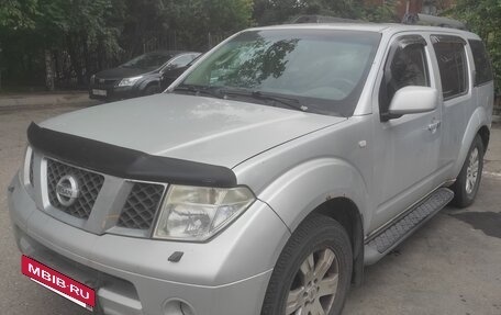 Nissan Pathfinder, 2005 год, 460 000 рублей, 2 фотография