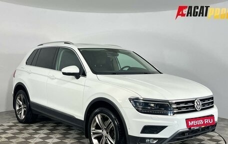 Volkswagen Tiguan II, 2017 год, 2 650 000 рублей, 3 фотография