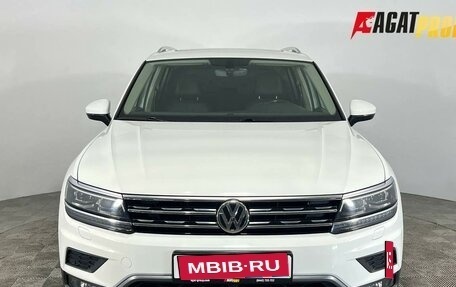 Volkswagen Tiguan II, 2017 год, 2 650 000 рублей, 2 фотография