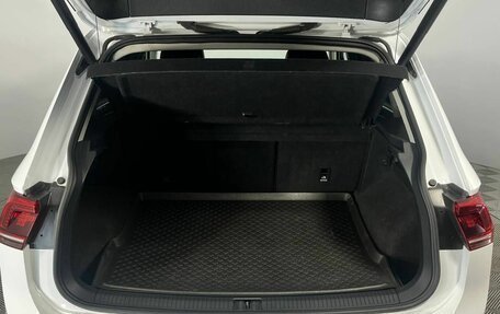 Volkswagen Tiguan II, 2017 год, 2 650 000 рублей, 24 фотография