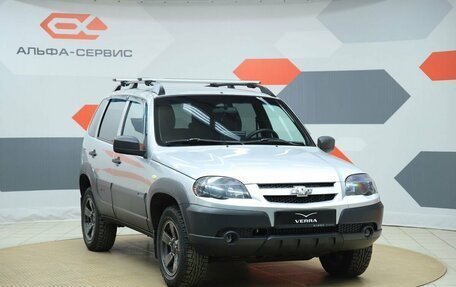 Chevrolet Niva I рестайлинг, 2019 год, 820 000 рублей, 3 фотография
