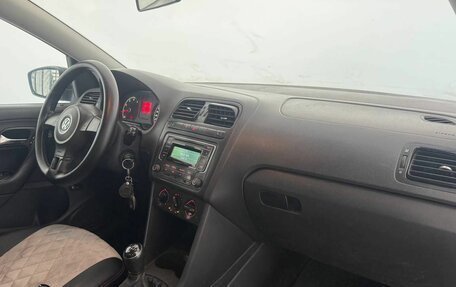 Volkswagen Polo VI (EU Market), 2013 год, 649 000 рублей, 15 фотография