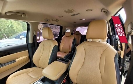 KIA Carnival, 2021 год, 3 693 000 рублей, 22 фотография