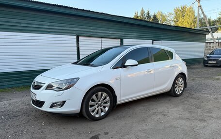 Opel Astra J, 2010 год, 830 000 рублей, 3 фотография