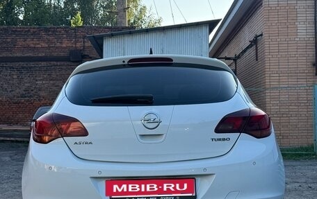 Opel Astra J, 2010 год, 830 000 рублей, 5 фотография
