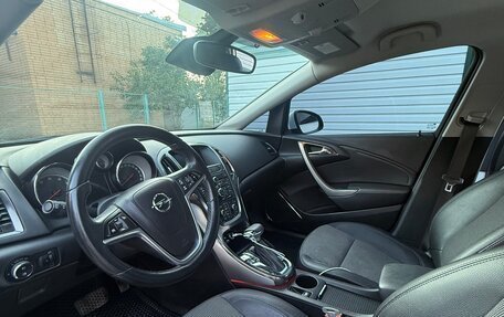 Opel Astra J, 2010 год, 830 000 рублей, 23 фотография