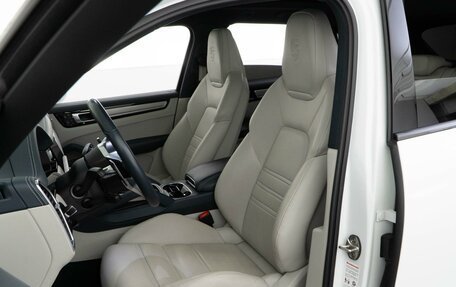 Porsche Cayenne III, 2023 год, 11 238 700 рублей, 10 фотография