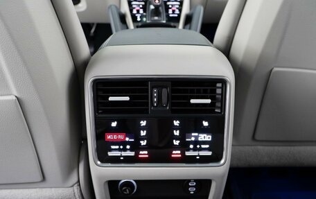 Porsche Cayenne III, 2023 год, 11 238 700 рублей, 13 фотография