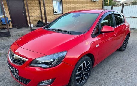 Opel Astra J, 2012 год, 1 000 000 рублей, 4 фотография