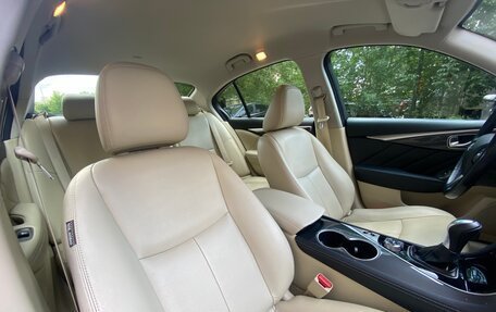 Infiniti Q50 I рестайлинг, 2015 год, 1 650 000 рублей, 12 фотография