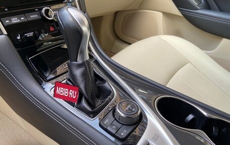 Infiniti Q50 I рестайлинг, 2015 год, 1 650 000 рублей, 23 фотография