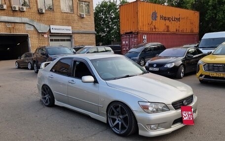 Toyota Altezza, 2000 год, 1 080 000 рублей, 6 фотография