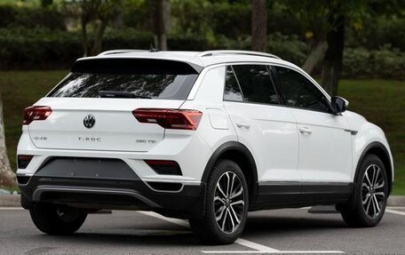 Volkswagen T-Roc I, 2022 год, 1 350 000 рублей, 5 фотография