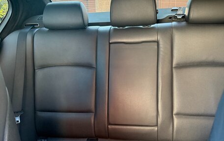BMW 5 серия, 2012 год, 2 700 000 рублей, 3 фотография