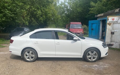 Volkswagen Jetta VI, 2011 год, 985 000 рублей, 13 фотография