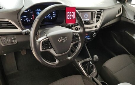 Hyundai Solaris II рестайлинг, 2019 год, 1 370 000 рублей, 12 фотография