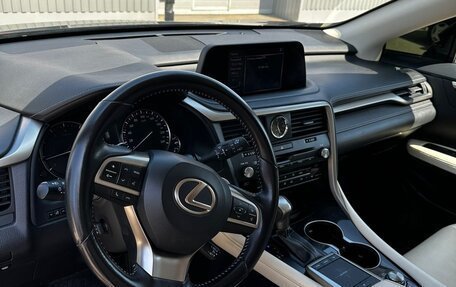 Lexus RX IV рестайлинг, 2019 год, 4 800 000 рублей, 3 фотография