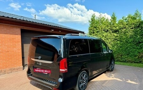 Mercedes-Benz V-Класс, 2021 год, 7 800 000 рублей, 4 фотография