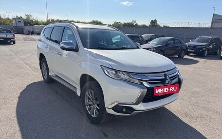 Mitsubishi Pajero Sport III рестайлинг, 2017 год, 2 295 000 рублей, 4 фотография