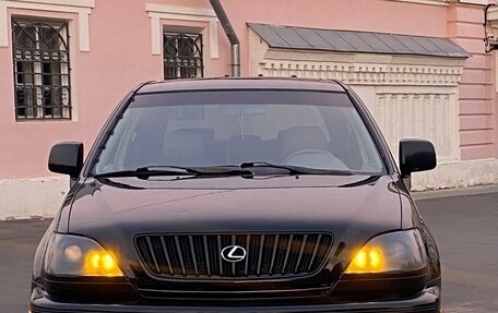 Lexus RX IV рестайлинг, 1999 год, 1 150 000 рублей, 2 фотография