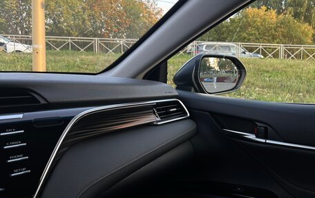 Toyota Camry, 2020 год, 3 050 000 рублей, 20 фотография