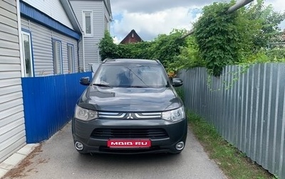 Mitsubishi Outlander III рестайлинг 3, 2013 год, 1 200 000 рублей, 1 фотография