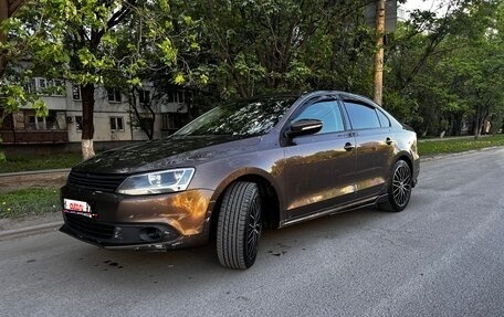 Volkswagen Jetta VI, 2013 год, 858 000 рублей, 1 фотография