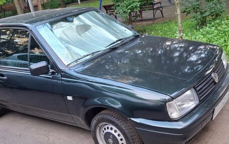 Volkswagen Polo III рестайлинг, 1992 год, 350 000 рублей, 1 фотография