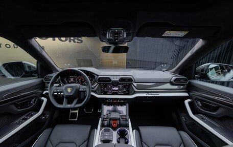 Lamborghini Urus I, 2025 год, 48 470 000 рублей, 17 фотография