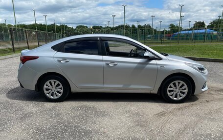 Hyundai Solaris II рестайлинг, 2017 год, 1 230 000 рублей, 4 фотография