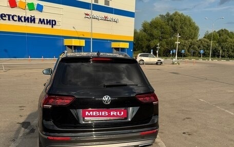 Volkswagen Tiguan II, 2018 год, 2 900 000 рублей, 5 фотография