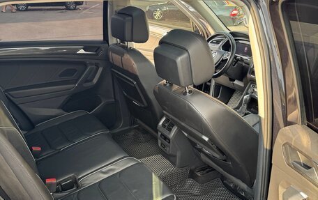 Volkswagen Tiguan II, 2018 год, 2 900 000 рублей, 9 фотография