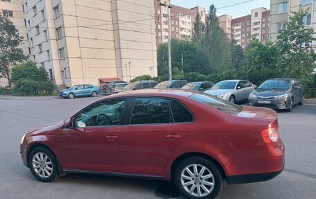 Volkswagen Jetta VI, 2010 год, 550 000 рублей, 2 фотография
