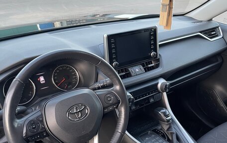 Toyota RAV4, 2021 год, 2 980 000 рублей, 26 фотография