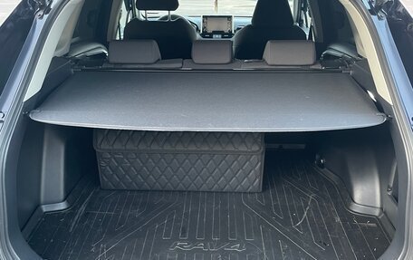 Toyota RAV4, 2021 год, 2 980 000 рублей, 30 фотография