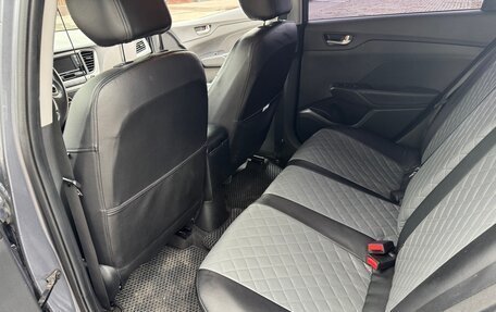 Hyundai Solaris II рестайлинг, 2018 год, 1 050 000 рублей, 17 фотография
