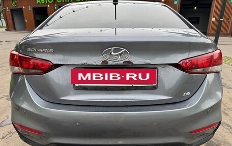 Hyundai Solaris II рестайлинг, 2018 год, 1 050 000 рублей, 13 фотография
