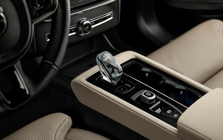 Volvo XC90 II рестайлинг, 2025 год, 12 300 000 рублей, 18 фотография