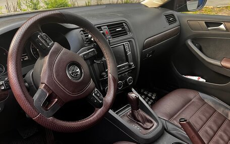 Volkswagen Jetta VI, 2013 год, 858 000 рублей, 6 фотография