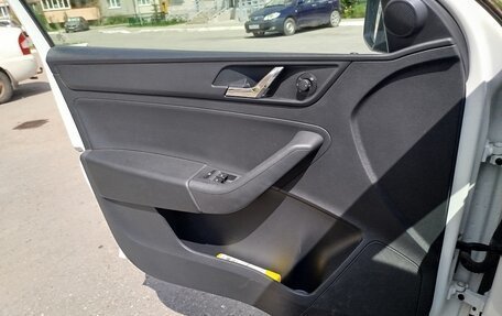 Skoda Rapid I, 2015 год, 880 000 рублей, 10 фотография