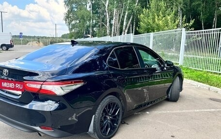 Toyota Camry, 2021 год, 3 200 000 рублей, 5 фотография