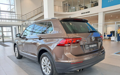 Volkswagen Tiguan II, 2018 год, 2 393 000 рублей, 8 фотография