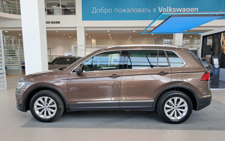 Volkswagen Tiguan II, 2018 год, 2 393 000 рублей, 10 фотография