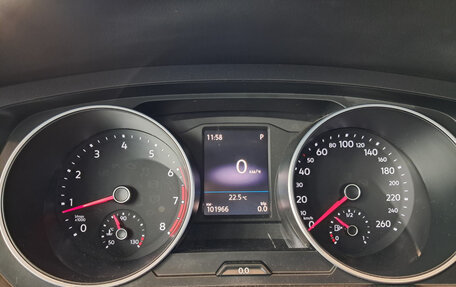 Volkswagen Tiguan II, 2018 год, 2 393 000 рублей, 16 фотография
