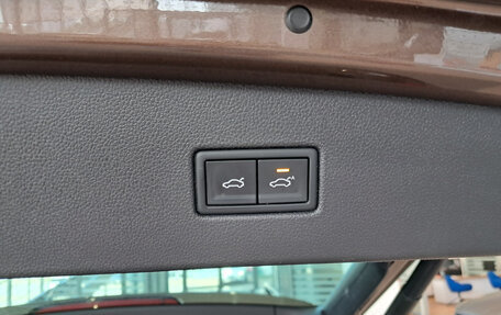 Volkswagen Tiguan II, 2018 год, 2 393 000 рублей, 23 фотография
