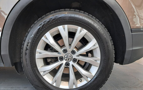 Volkswagen Tiguan II, 2018 год, 2 393 000 рублей, 22 фотография