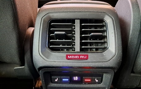 Volkswagen Tiguan II, 2018 год, 2 393 000 рублей, 26 фотография