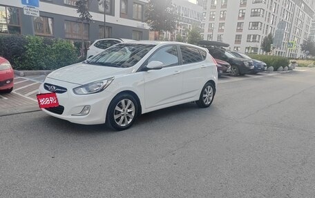 Hyundai Solaris II рестайлинг, 2012 год, 1 080 000 рублей, 1 фотография