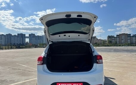 KIA Rio III рестайлинг, 2017 год, 1 015 000 рублей, 2 фотография
