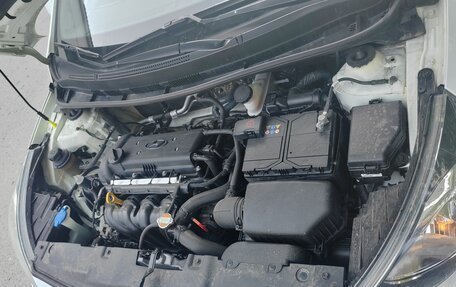 Hyundai Solaris II рестайлинг, 2012 год, 1 080 000 рублей, 13 фотография